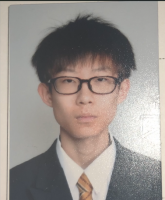 男性,メガネ,スーツ,学生証写真,証明写真,ネクタイ